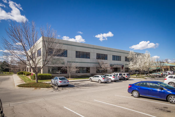 Oak Park Plaza office space for lease